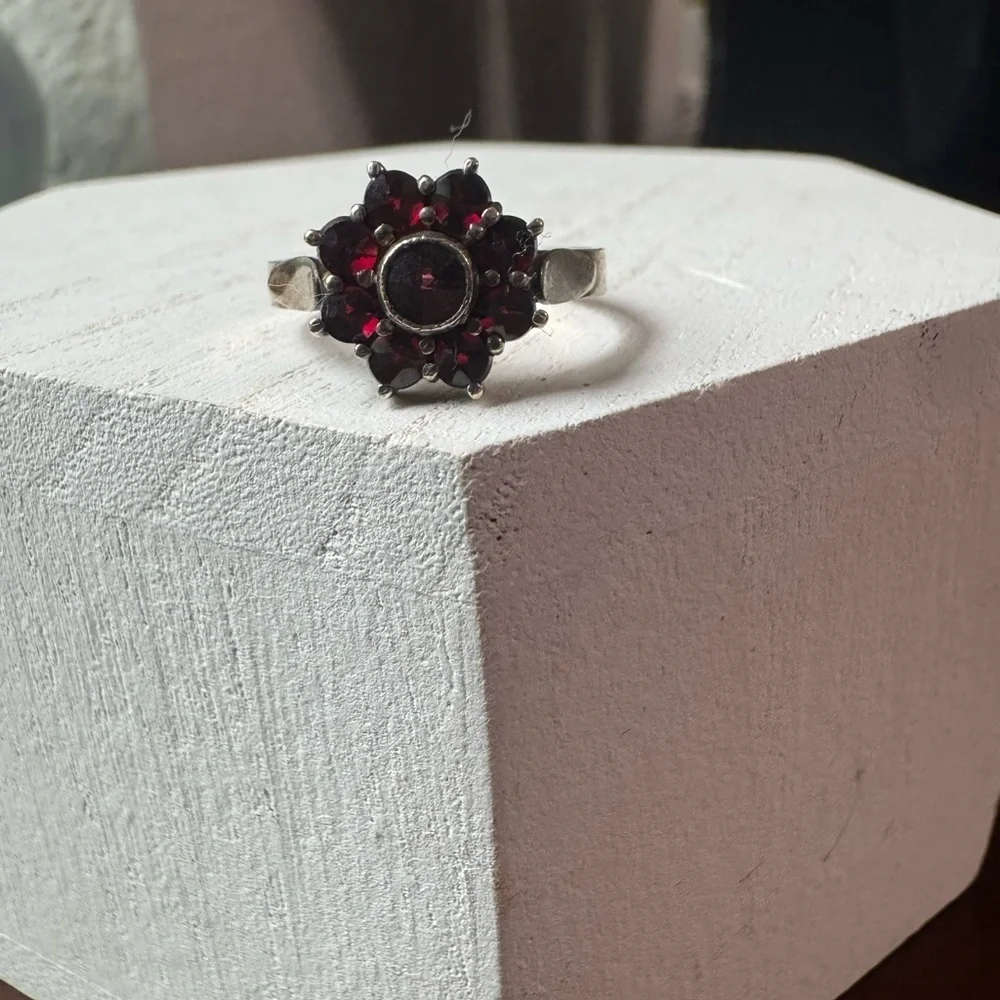 Vintage Bohemian Garnet 900 Silver Flower Cluster Ring Size 5
